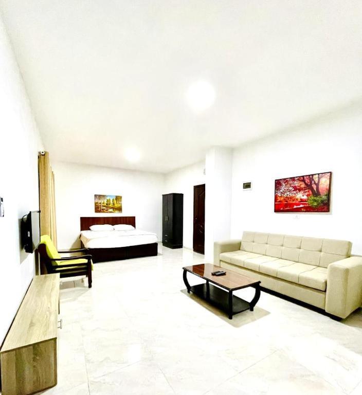 Salvador Dali Apartments Amman Exterior photo